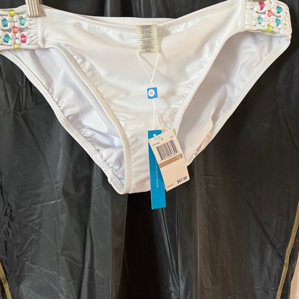Bikini bottom. White. New